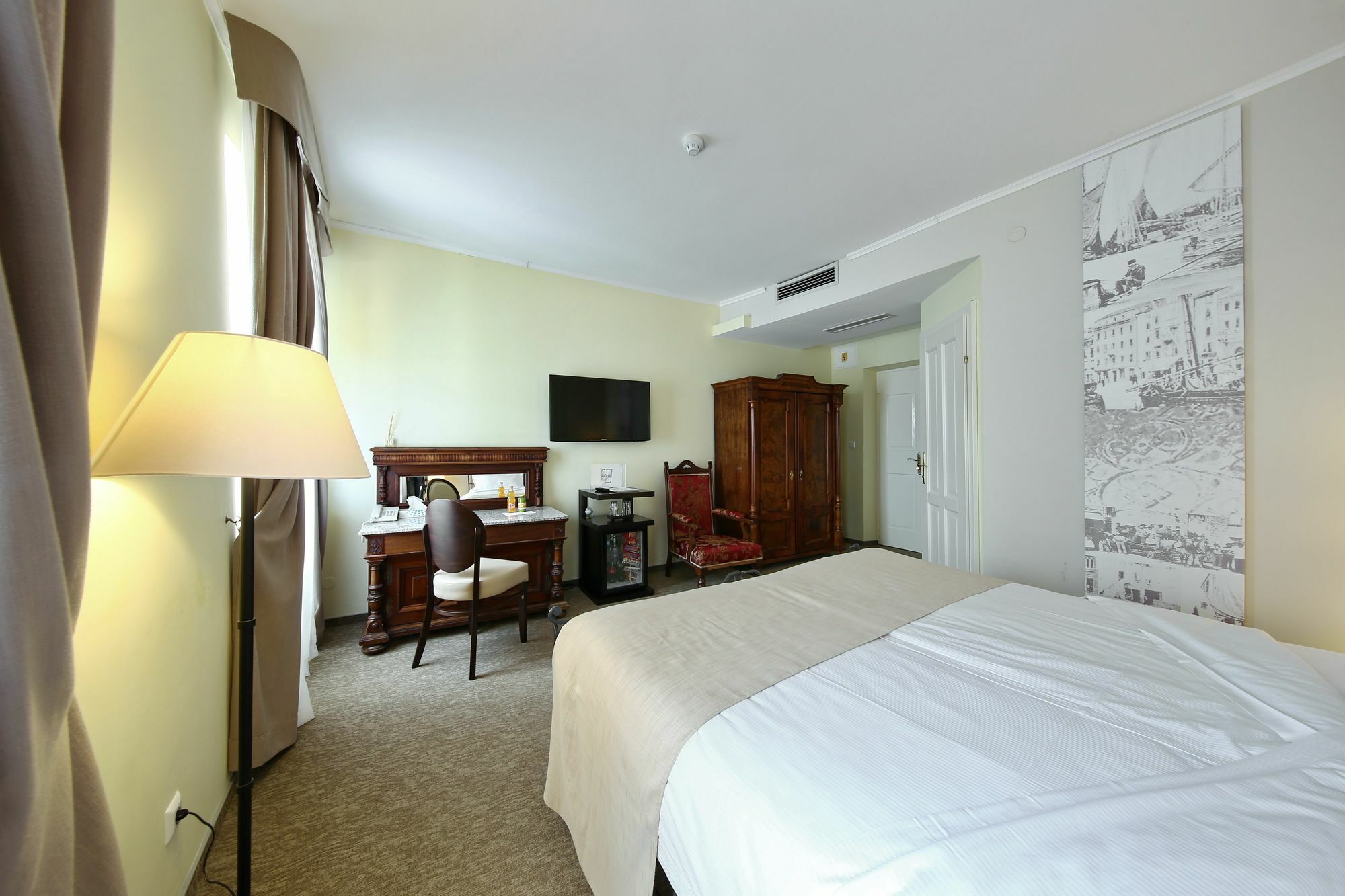 רוביני Hotel Angelo D'Oro מראה חיצוני תמונה
